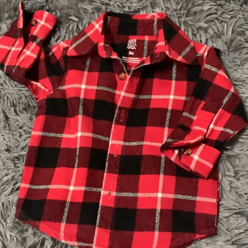 Carter’s sz. 3m red an black plaid flannel long sleeve shirt